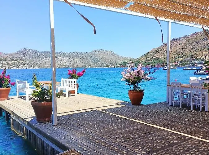 Отель Moonlight Boutique - Бозбурун